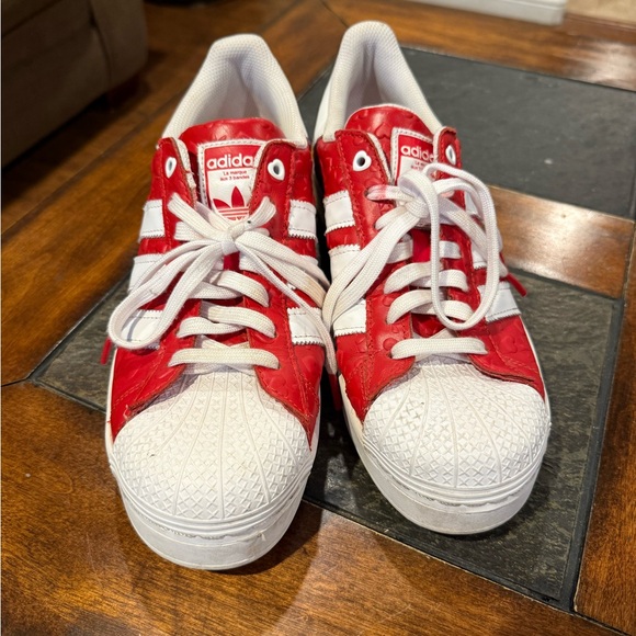 Adidas Red and White Women's Sneakers - Picture 6 of 6